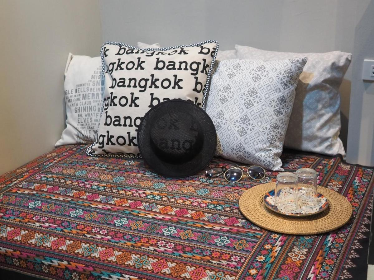 Chomm House Bed & Breakfast กรุงเทพมหานคร ภายนอก รูปภาพ